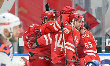 "Спартак" разгромил "Ладу" в матче КХЛ