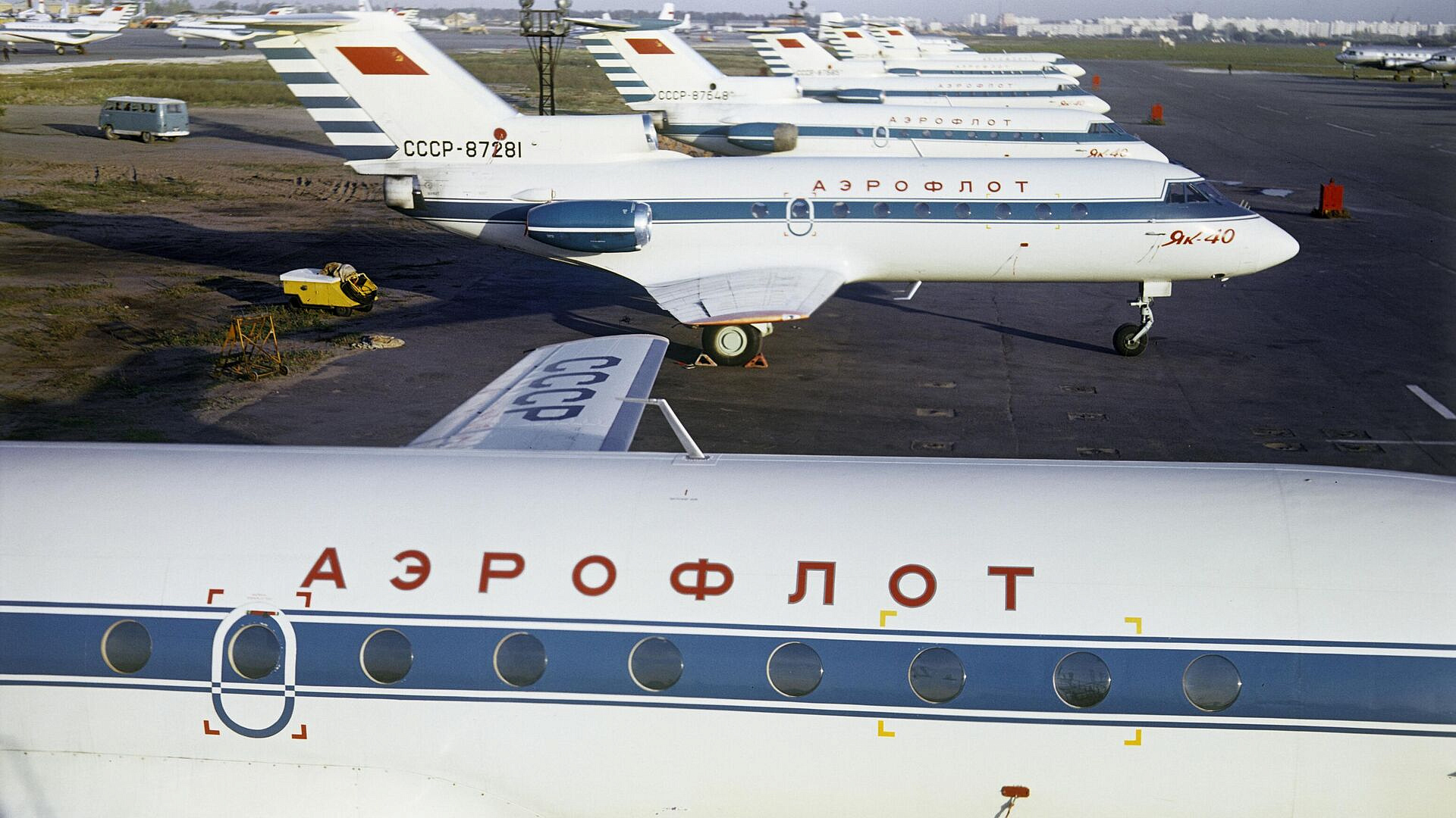 Директор ПАО "Яковлев" объяснил, почему до сих эксплуатируется Як-40