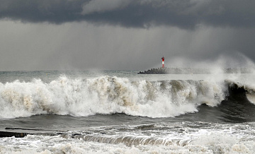 В Сочи и Сириусе ожидают шторм до шести баллов
