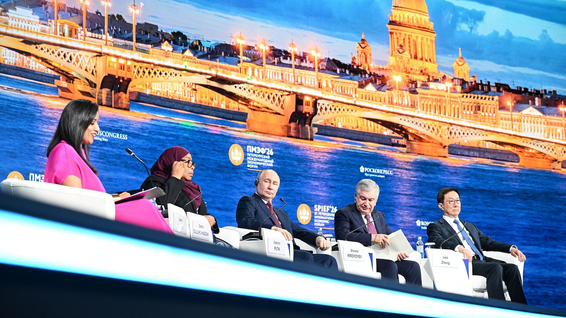 Мирзиеев заявил, что отношения России и Узбекистана входят в новую эру