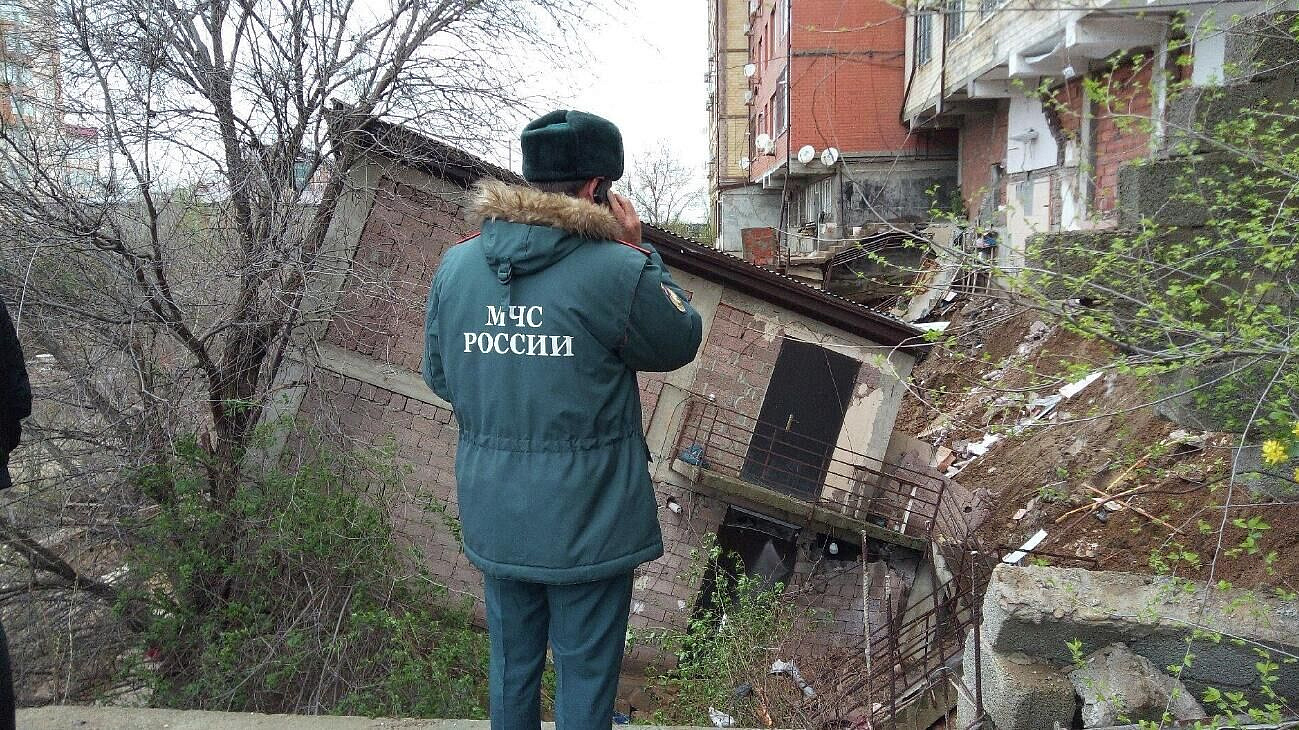 СК назвал предварительную причину обрушения жилого дома в Махачкале