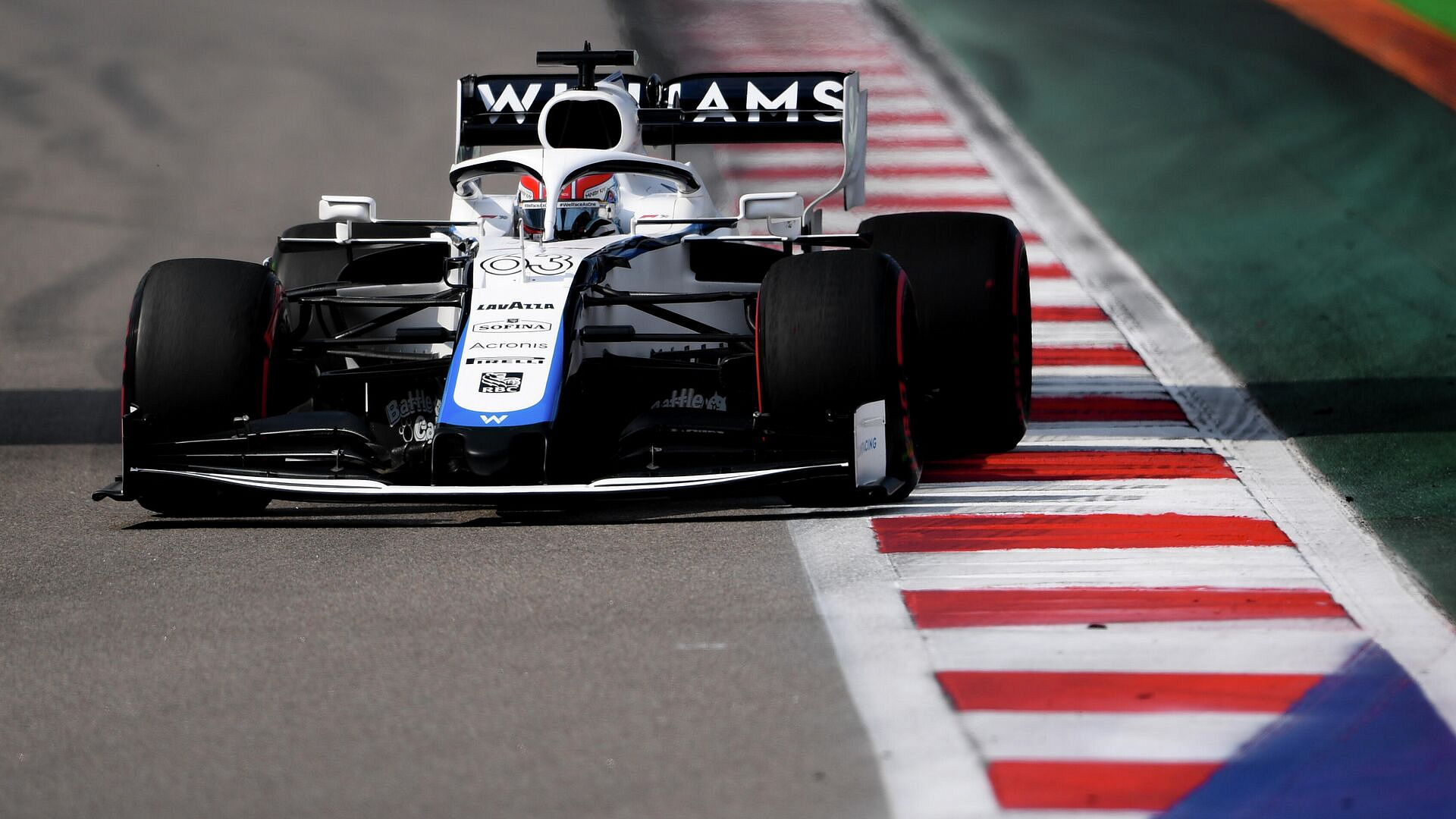 "Уильямс" отчитался о готовности болида после пропуска первых тестов