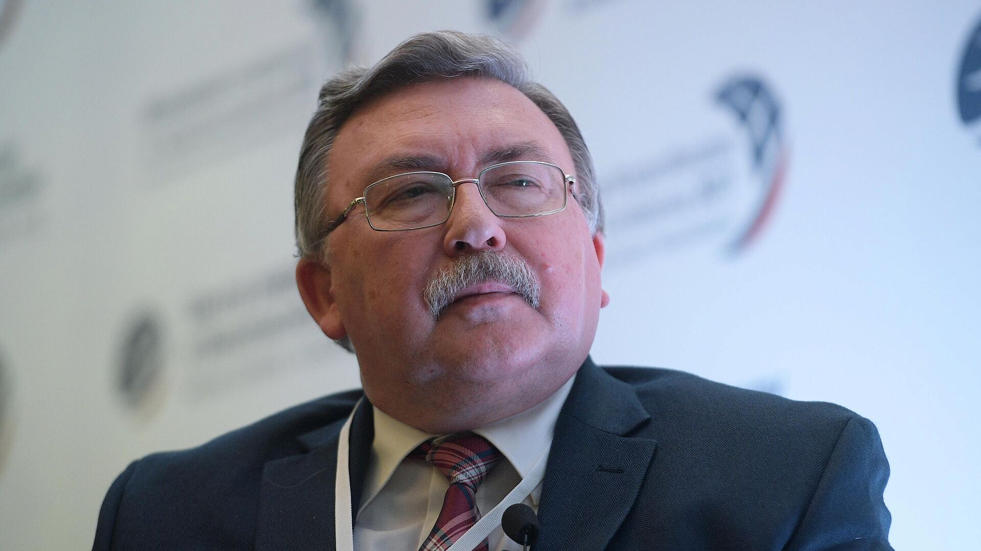 Иран привлек бы Россию в качестве посредника в конфликте, заявил Ульянов