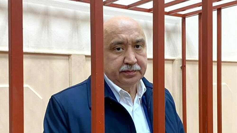 Экс-ректору КФУ запросили 25 лет колонии по делу об убийстве