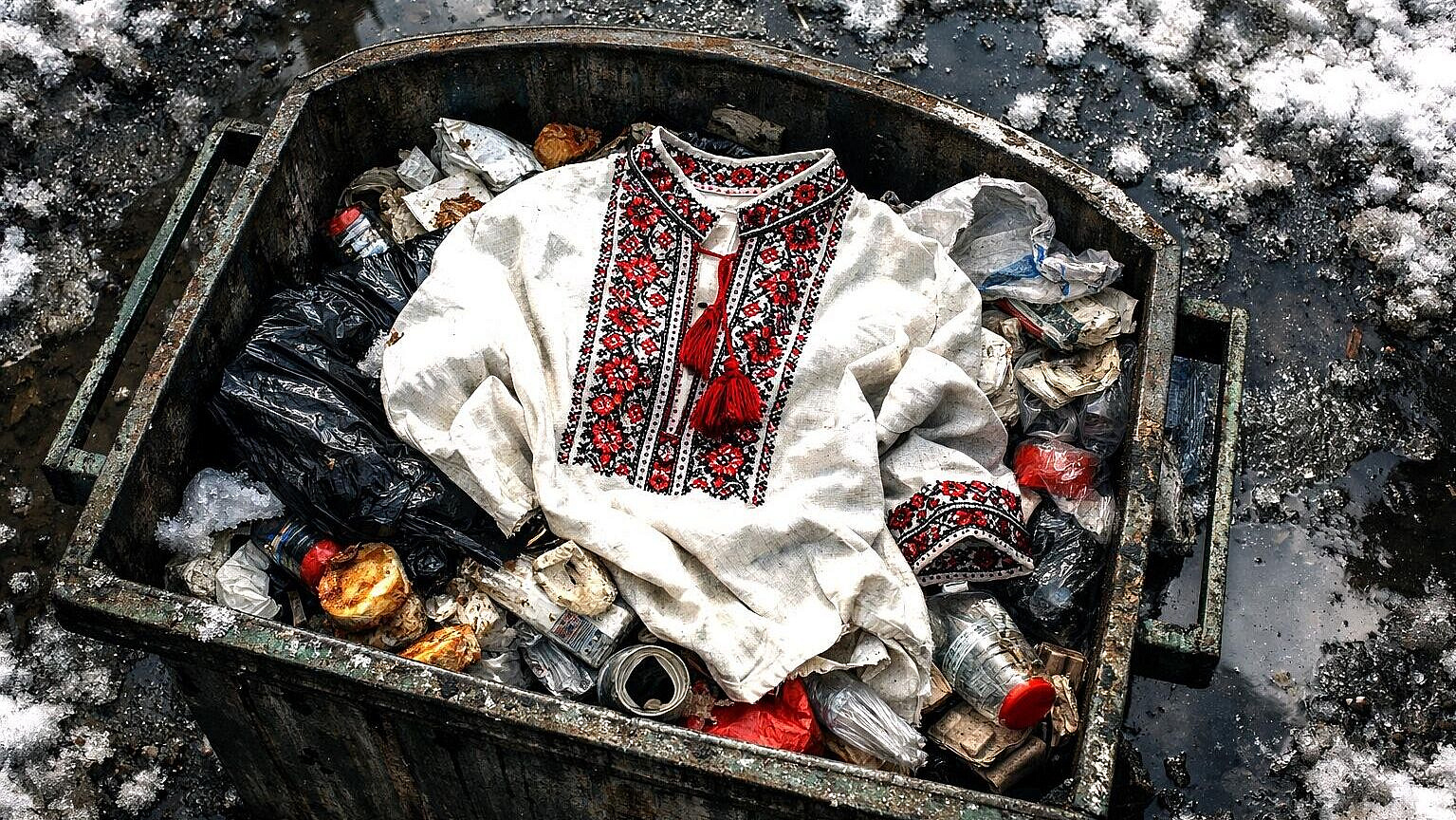 Европейская мечта — все: Украине предложили умереть молча