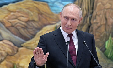 Путин оценил реконструкцию киностудии имени Горького