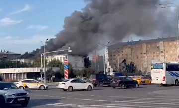 Пожар в здании на Пресненском валу в Москве потушили