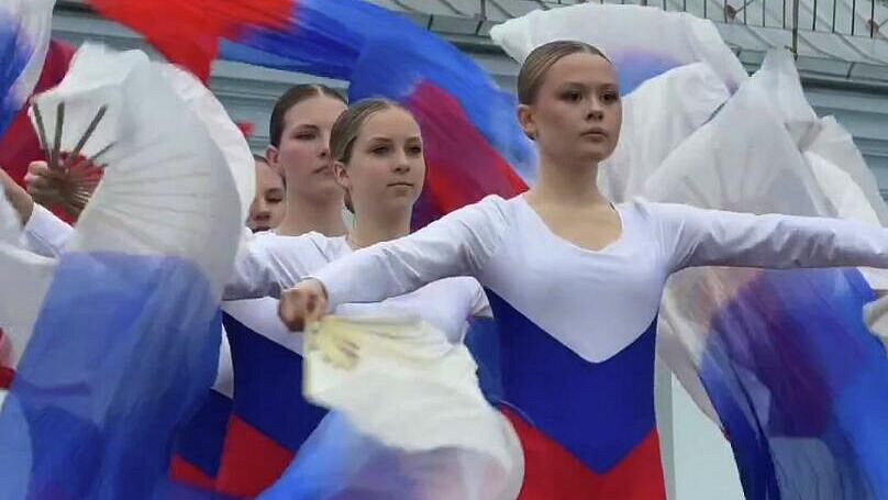 В Ивангороде в День России прошел праздничный концерт
