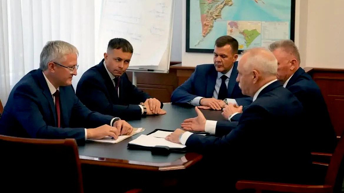 Губернатор Камчатки встретился с новым главой погрануправления ФСБ