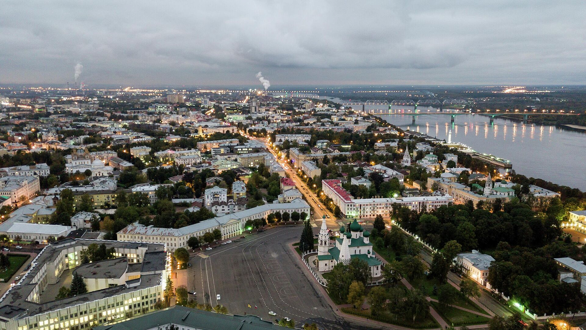 В Ярославле перекрыли движение на выезде из города из-за атаки БПЛА