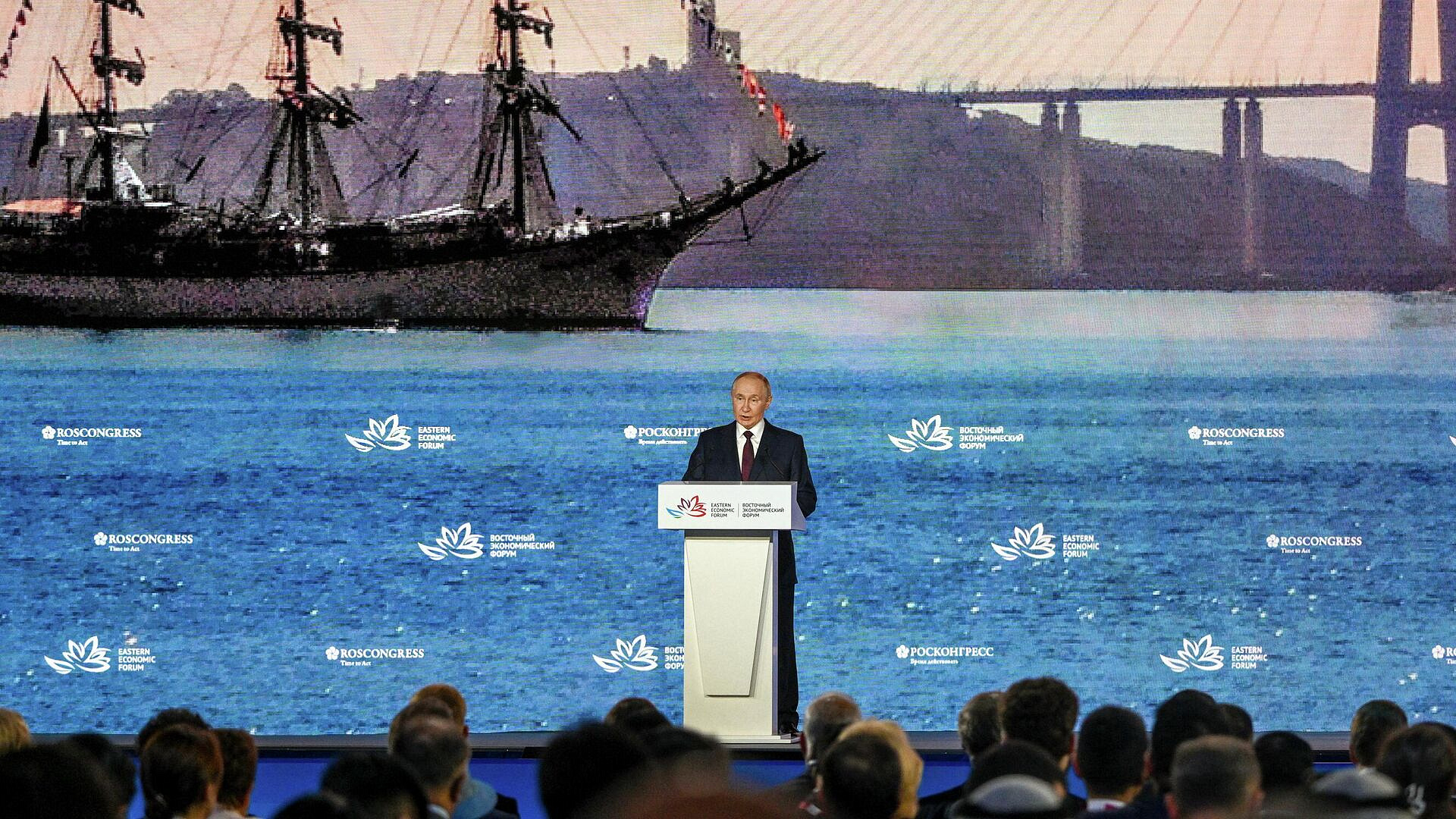 Россия не отгораживается ни от кого, заявил Путин