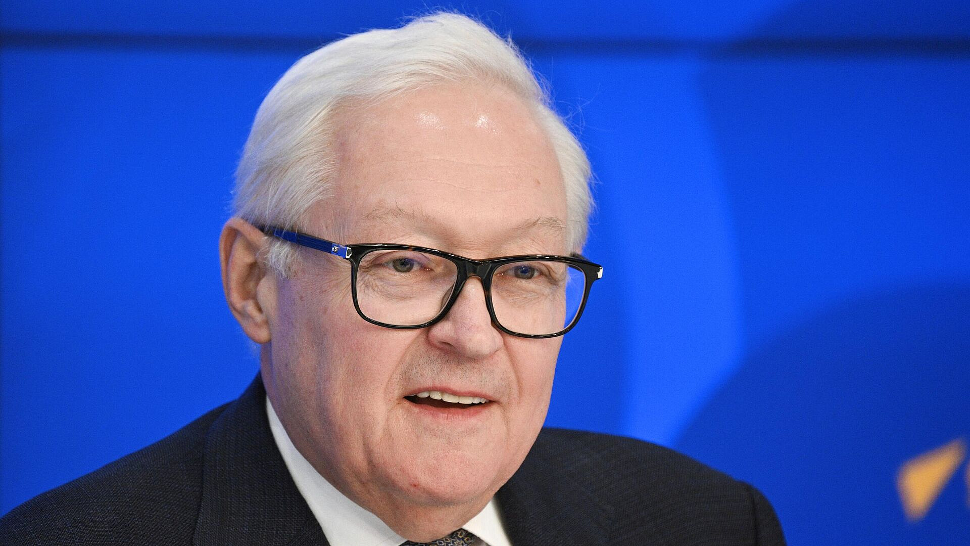 Рябков прокомментировал возможное прекращения огня на Украине