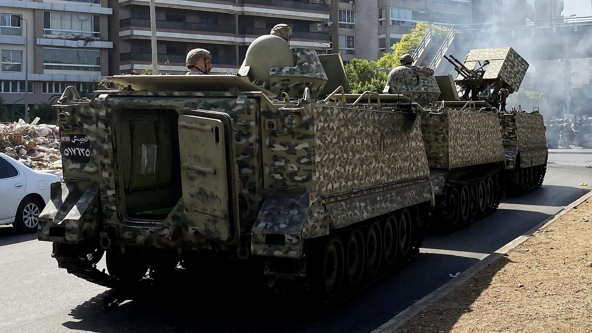 "Хезболла" выпустила десятки ракет по позициям израильской артиллерии