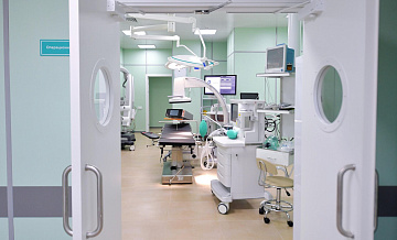 Подмосковные врачи извлекли из желудка школьницы ложку