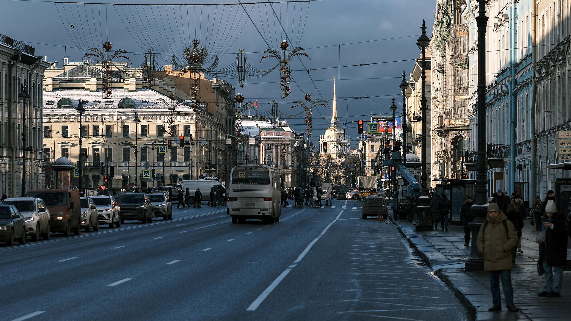 В Петербурге эвакуировали посетителей торгового центра