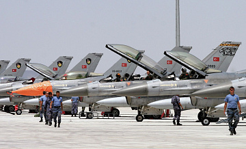 Турецкий F-16 потерпел крушение после вылета с авиабазы