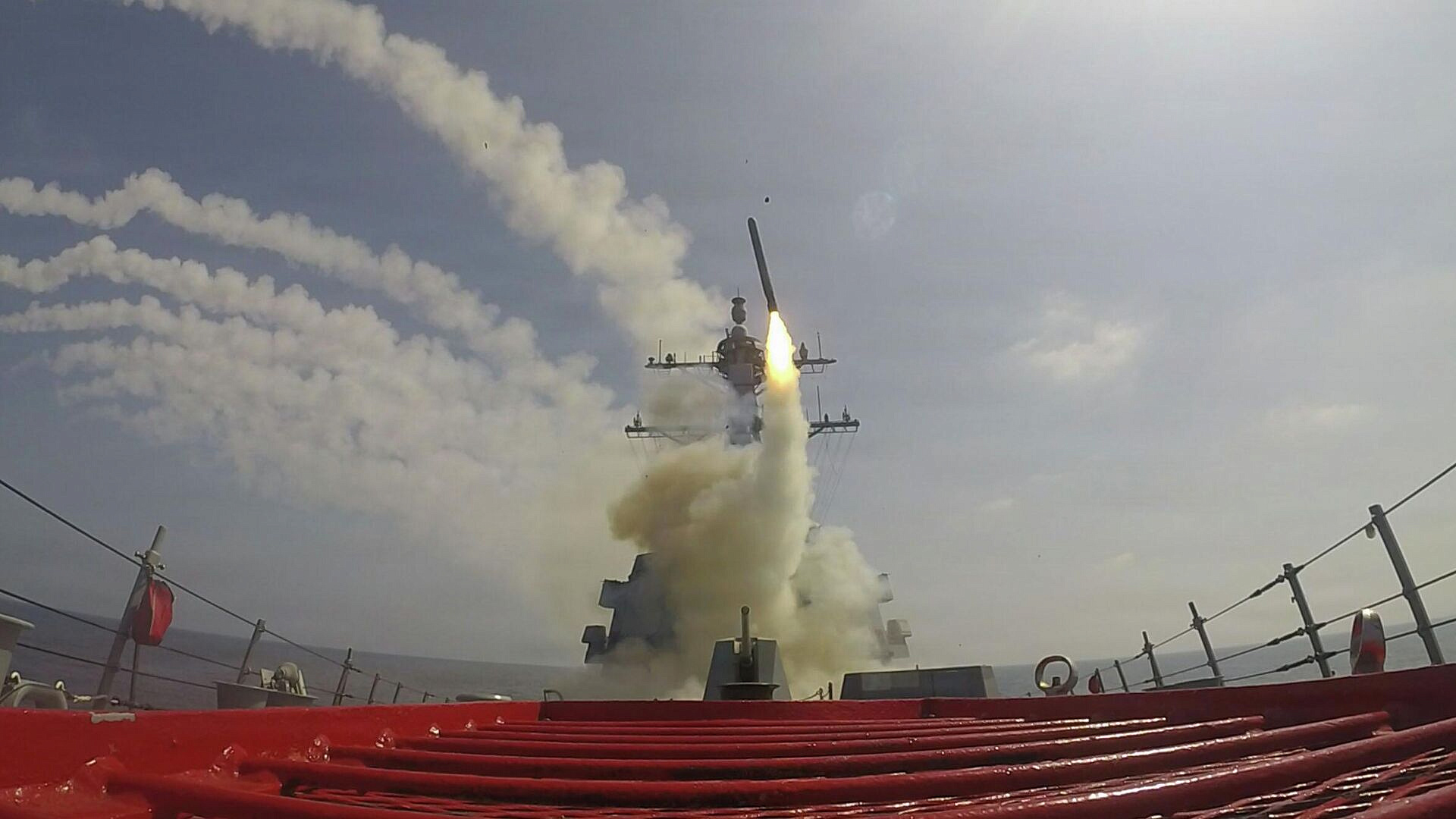 США перехватили атаку Ирана в Ормузе, утверждает CENTCOM