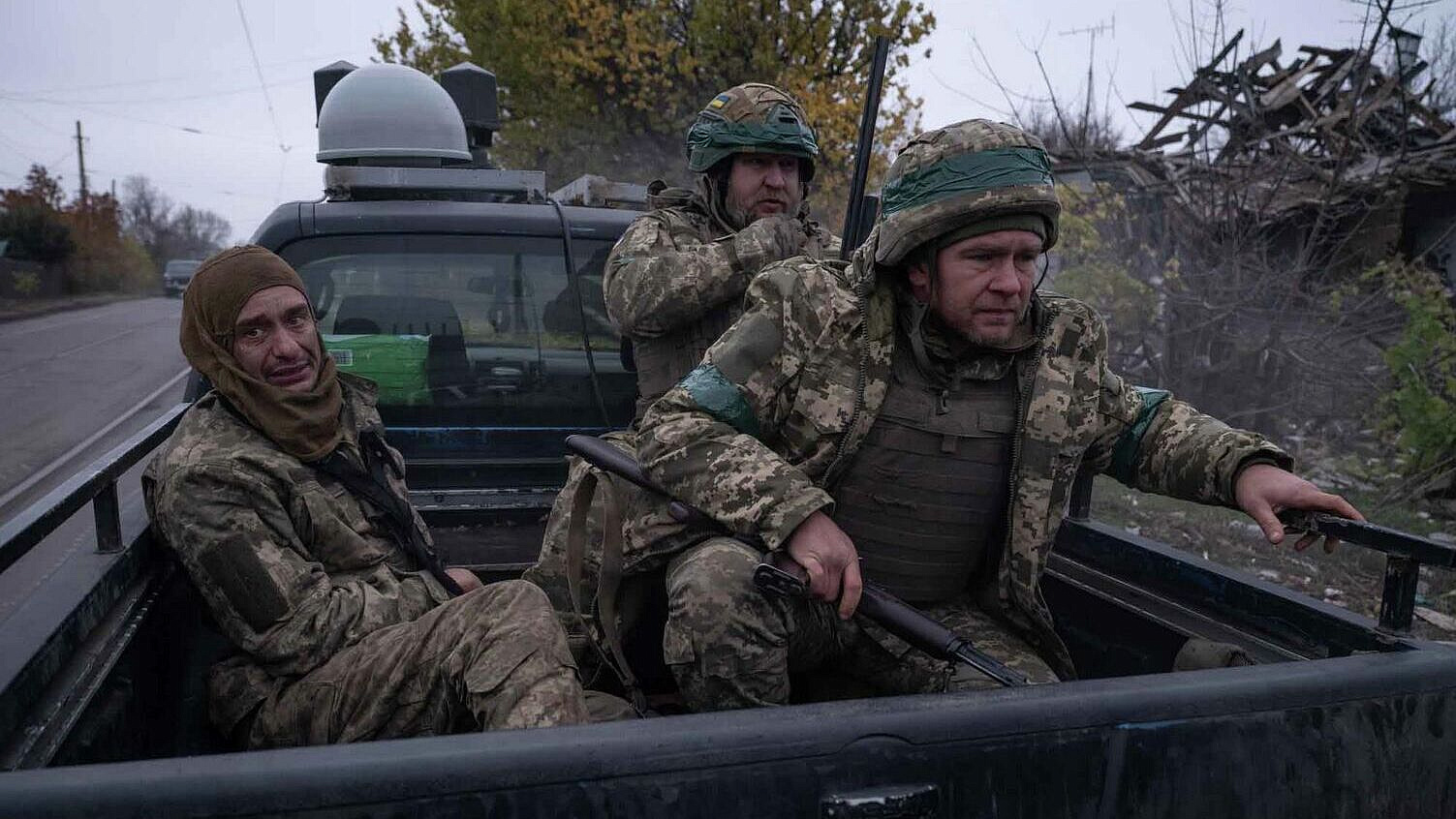 Боевики "Азова"* избивают мобилизованных, чтобы заставить воевать