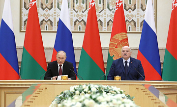 Лукашенко пригласил Путина к себе домой Лукашенко пригласил Путина к себе домой