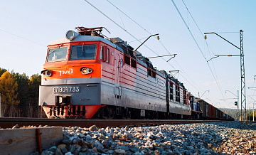 В Нижегородской области паровоз туристического поезда сошел с рельс