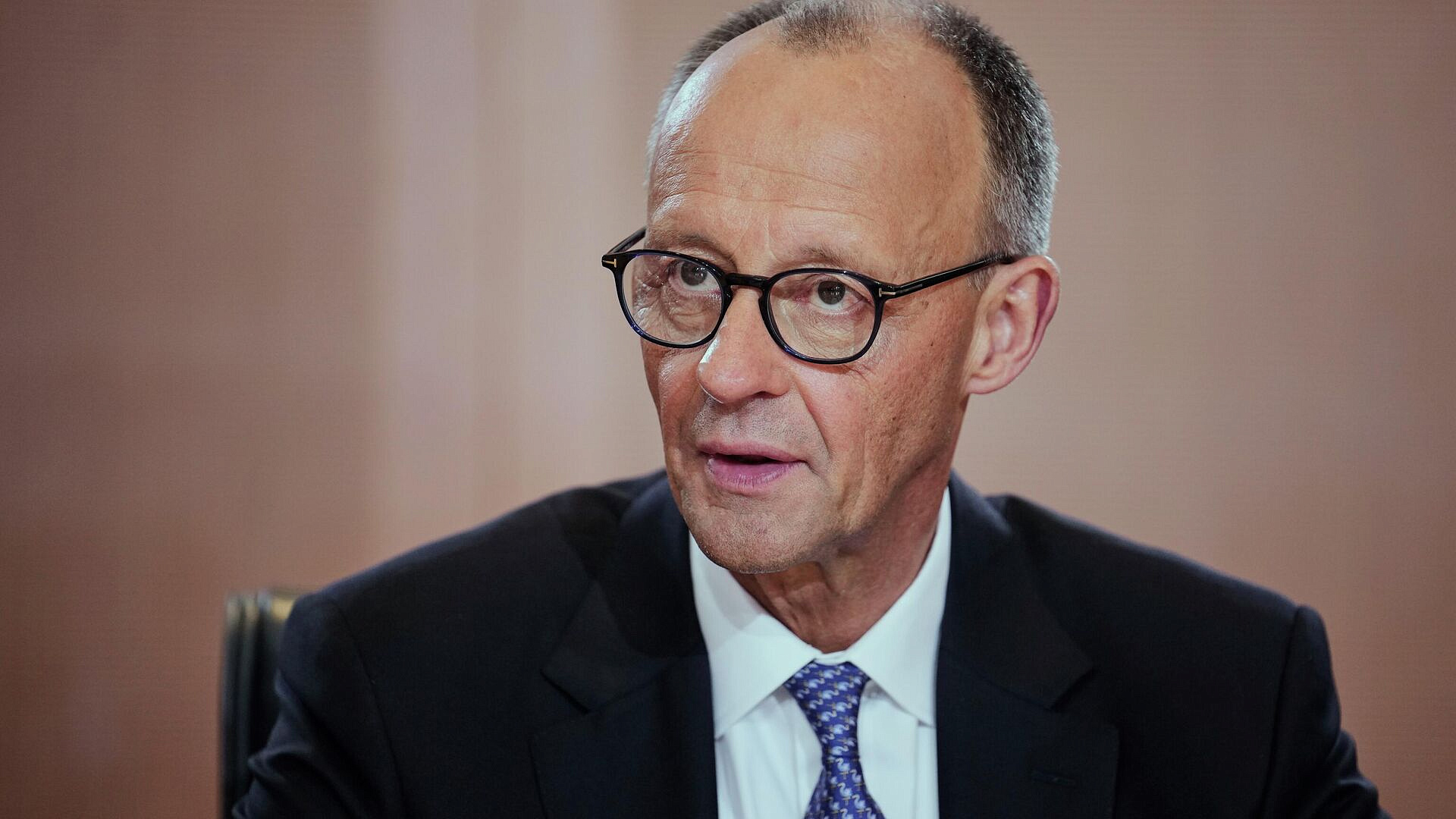 Мерц пригласил Трампа на фестиваль вина