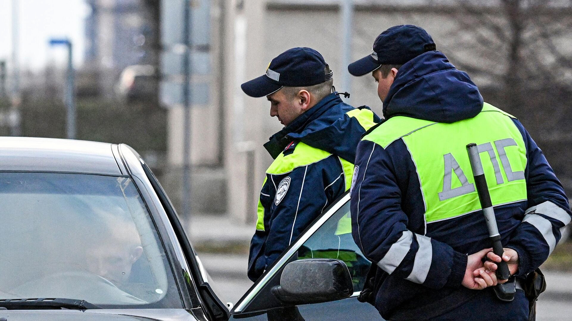 Жители Урала чаще других превышали скорость, показал опрос