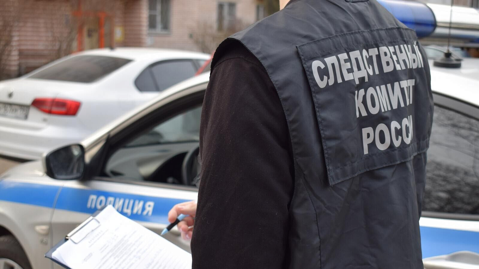 Петербургского полицейского задержали по подозрению во взятке