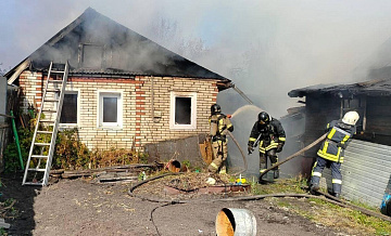 В Пензенской области три дома сгорели из-за игры ребенка с огнем