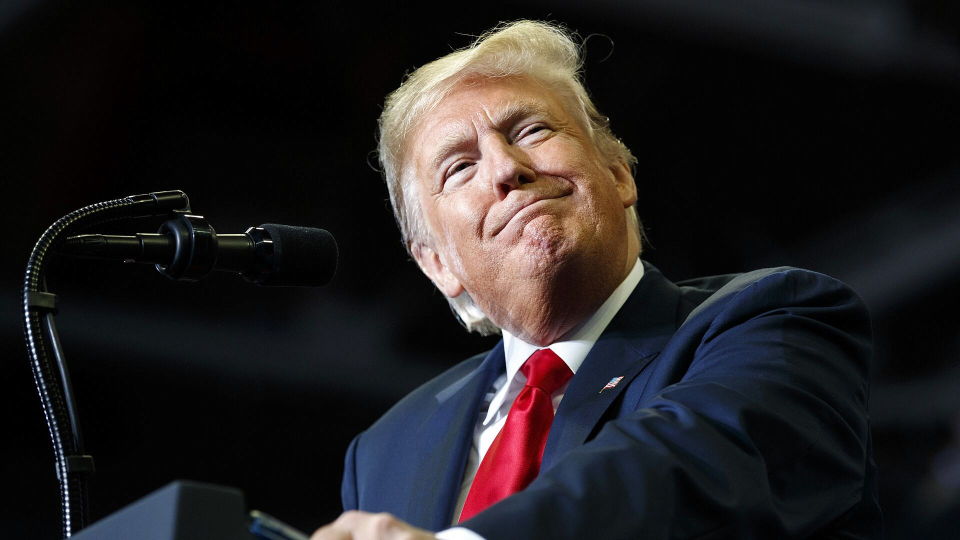 Трамп намерен снова выступить с обращением к нации в субботу