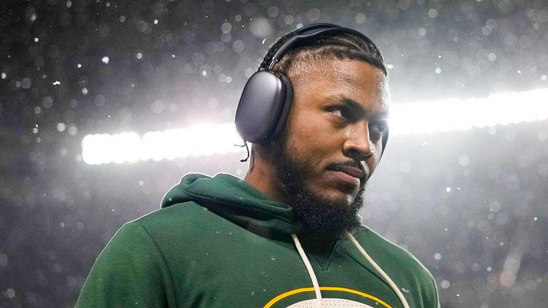 Игроку NFL предъявили обвинения в нападении на бывшую девушку