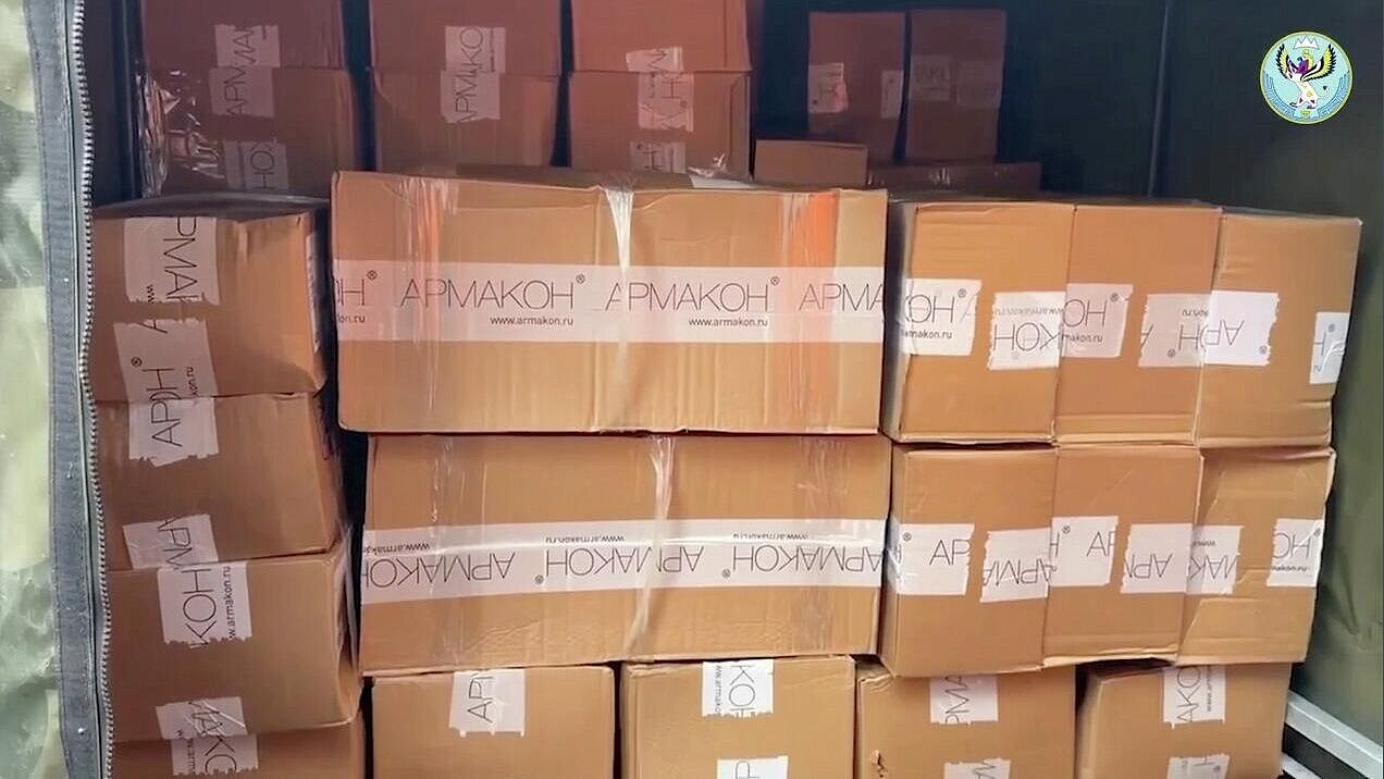 Представительство Алтая отправило бойцам СВО лекарства и теплые вещи