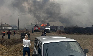 В Иркутской области локализовали пожар в восьми СНТ