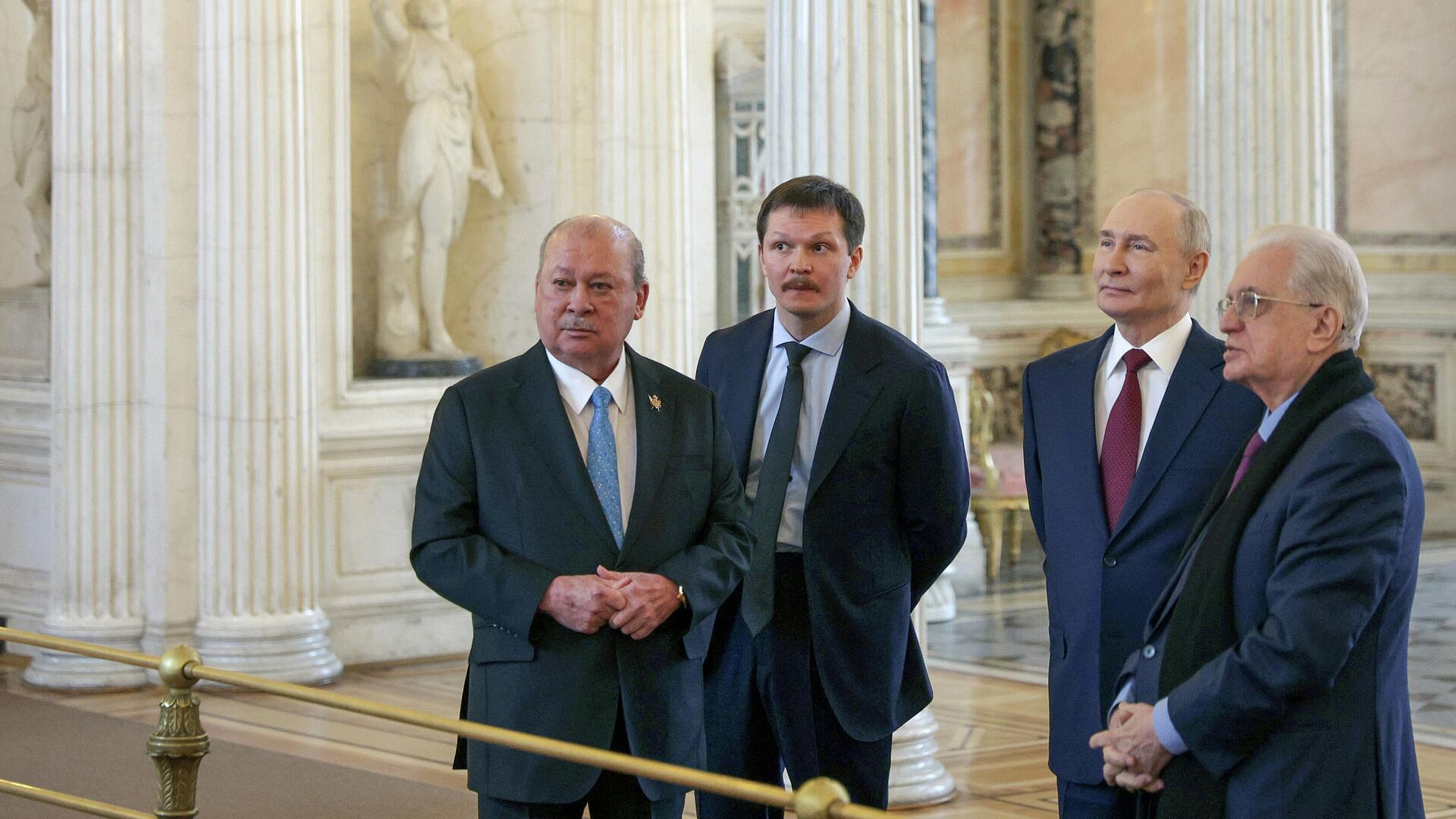 В Эрмитаже рассказали, как готовились к визиту султана Малайзии