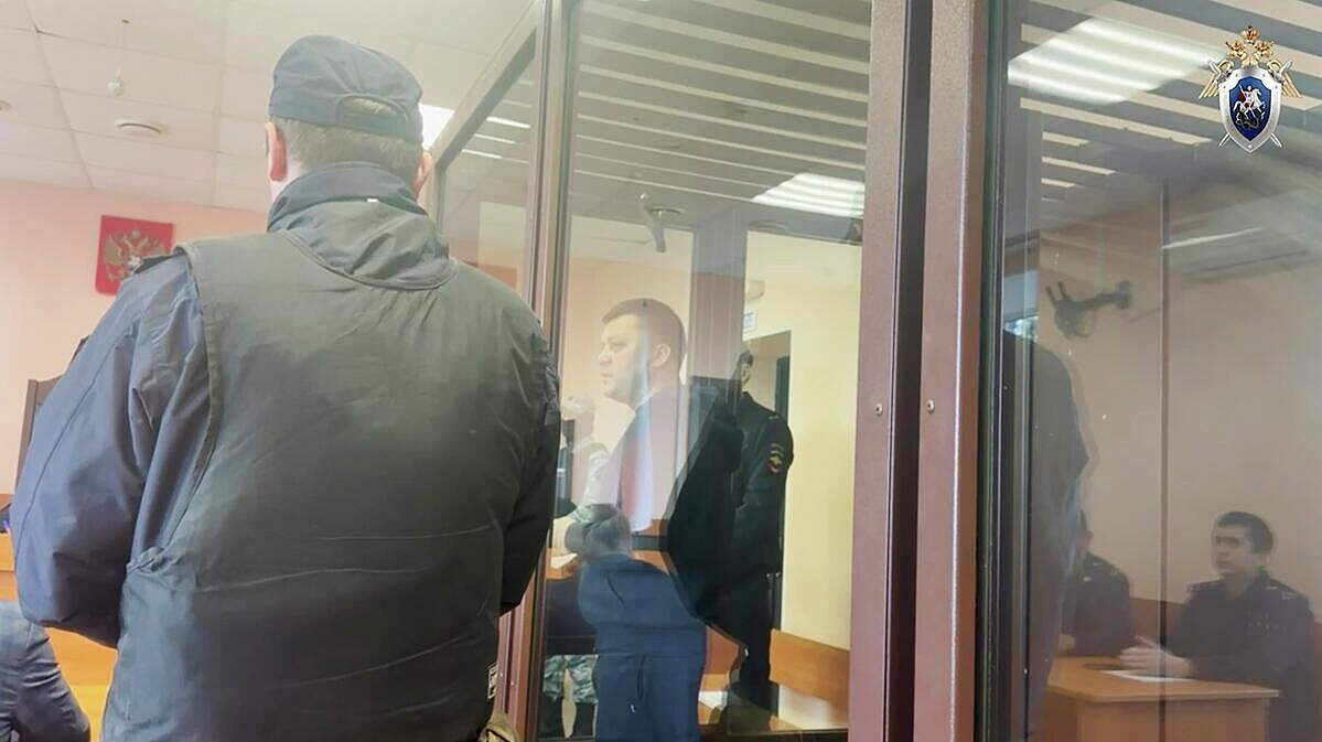 Арестованного мэра Уфы Мавлиева увезли в больницу, сообщил адвокат