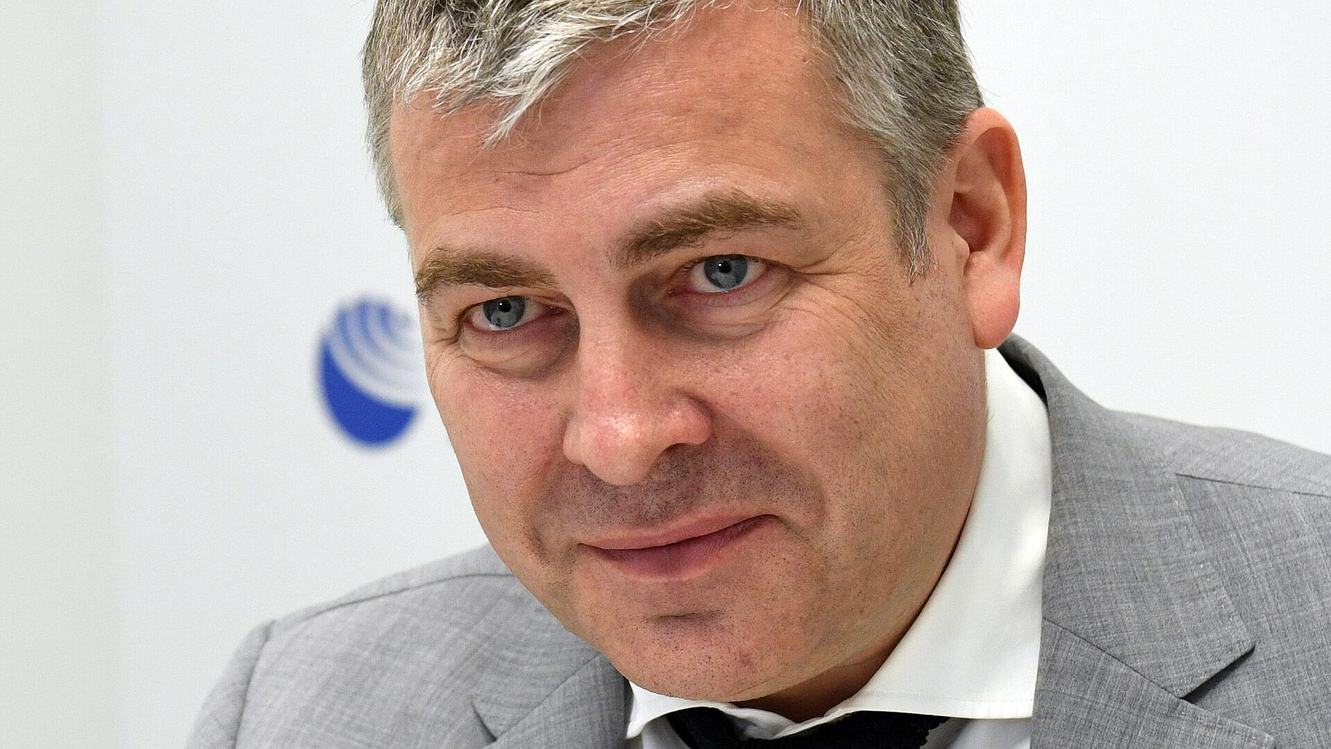 � ������ �������� ����� ����������