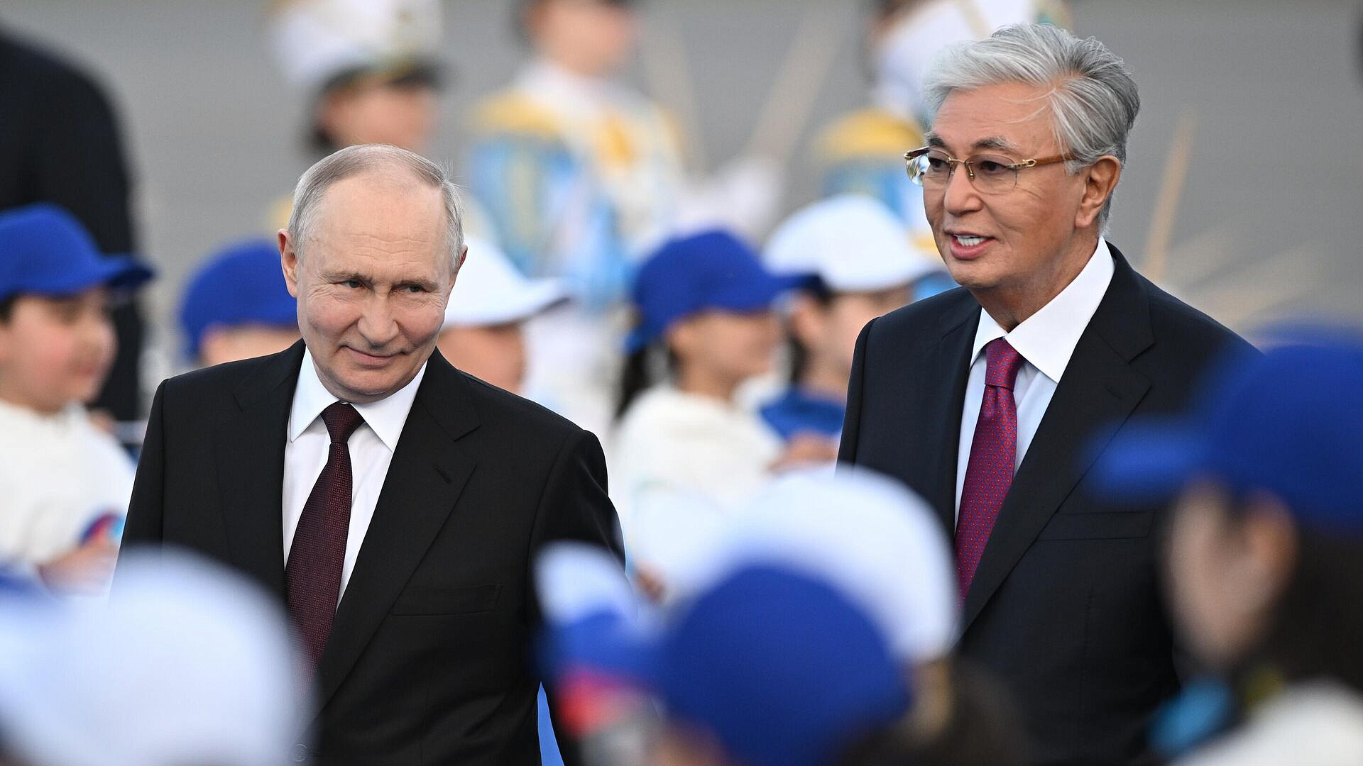 Путин и Токаев поблагодарили друг друга во время прощания в аэропорту
