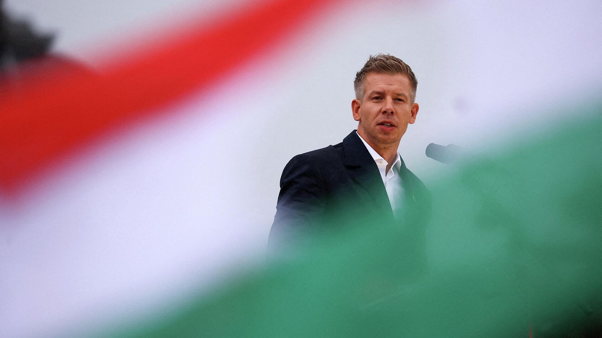 Глава венгерской оппозиционной партии "Тиса" Мадьяр проголосовал на выборах