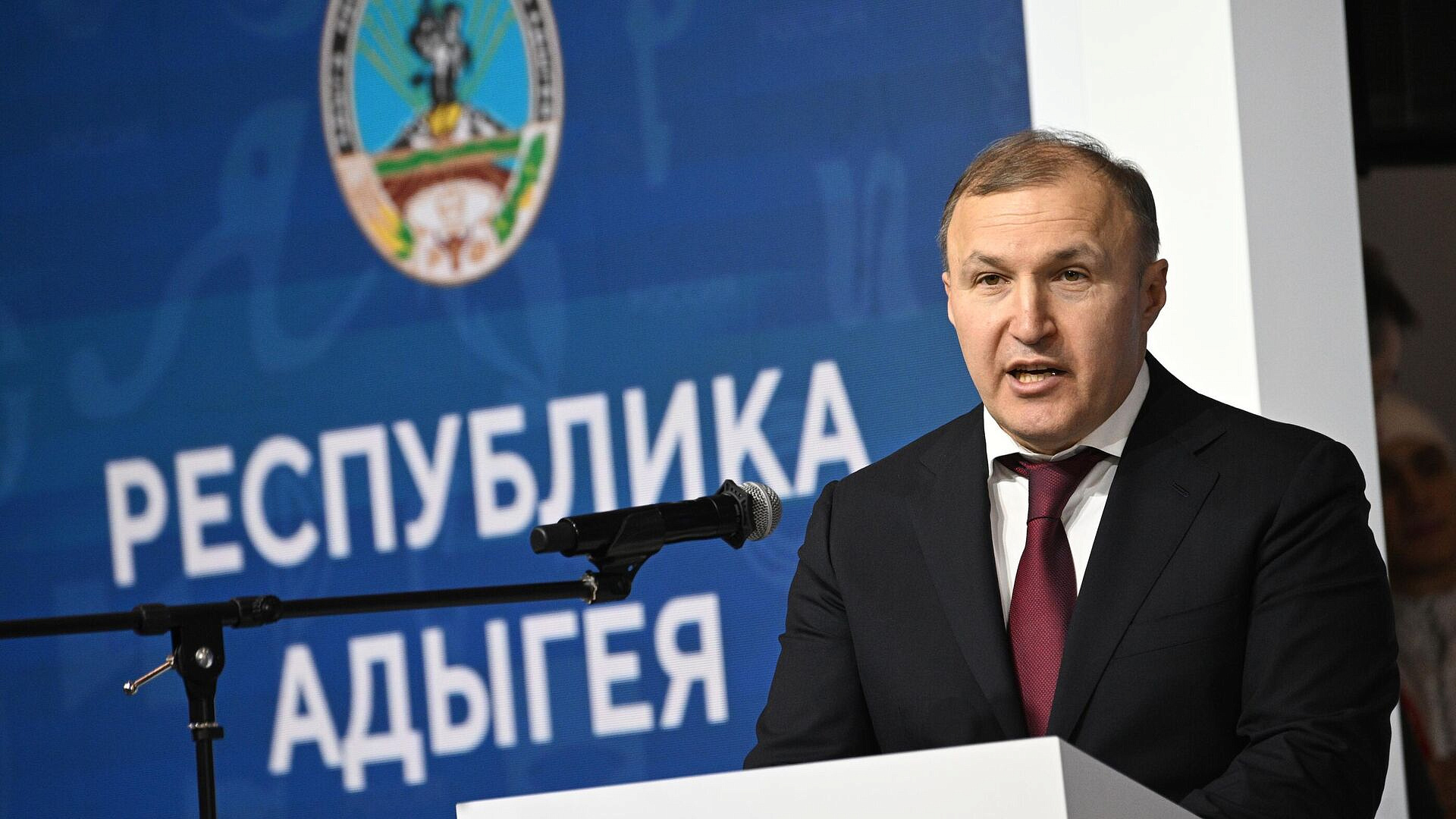 Кумпилов рассказал о находках археологов в Адыгее