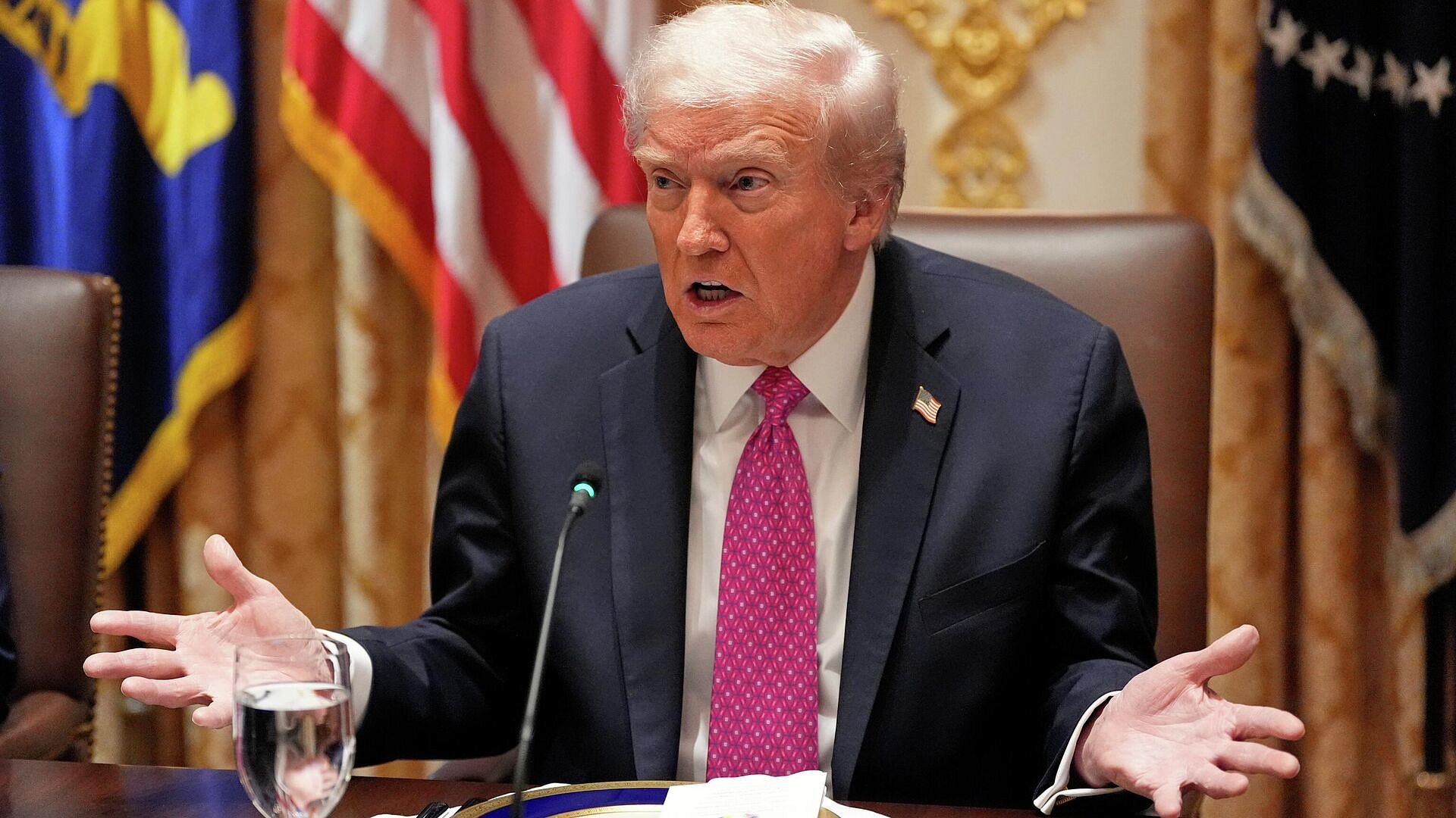 "Мы потеряем все": в США забили тревогу из-за внезапного решения Трампа