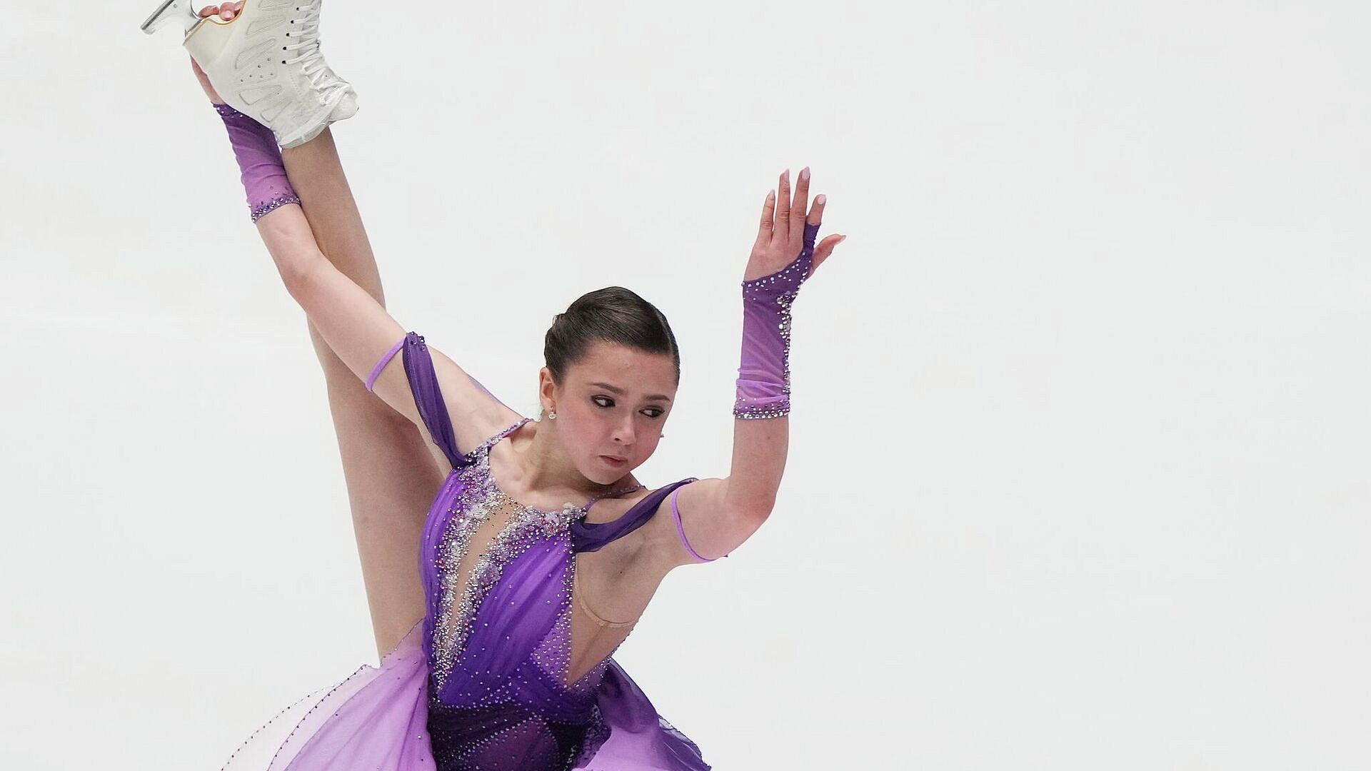 Валиева может исполнить четверной прыжок в короткой программе КПК