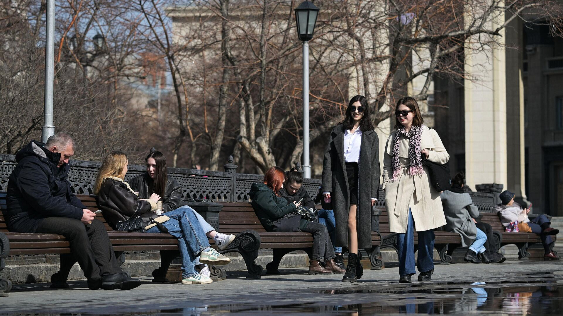 В России началась короткая рабочая неделя