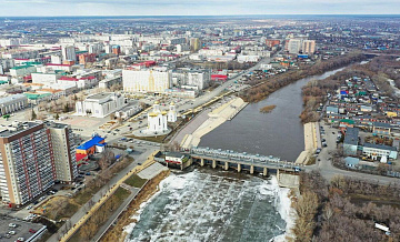 Ямальские спасатели направились в Курган для помощи в период паводка