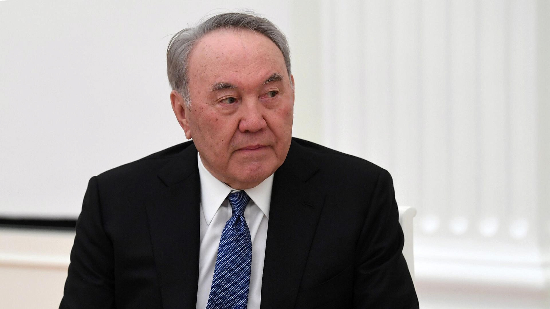 Назарбаев из-за проблем со здоровьем проголосовал на дому