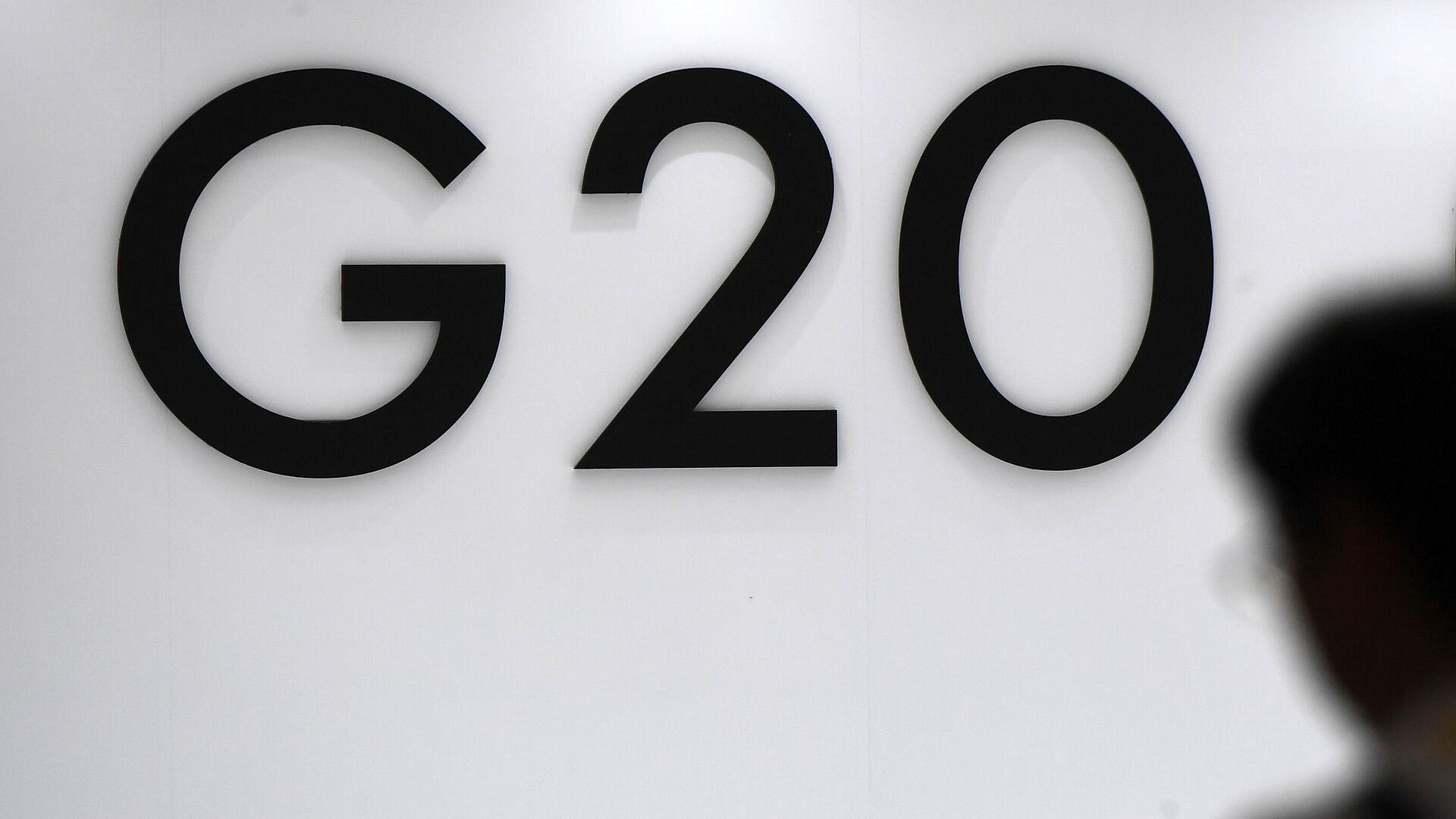    G20  ,  