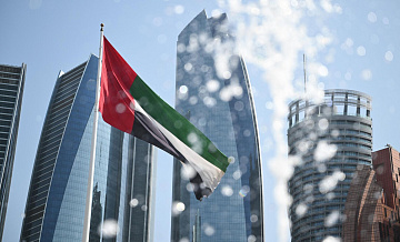 В старом аэропорту Абу-Даби вспыхнул пожар