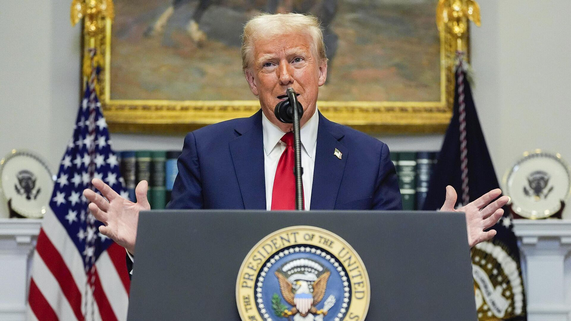 Трамп поручил переделать часть работ по вертолетной площадке у Белого дома