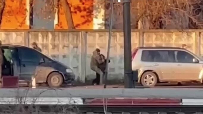 На Украине сотрудники военкомата попытались задушить мужчину