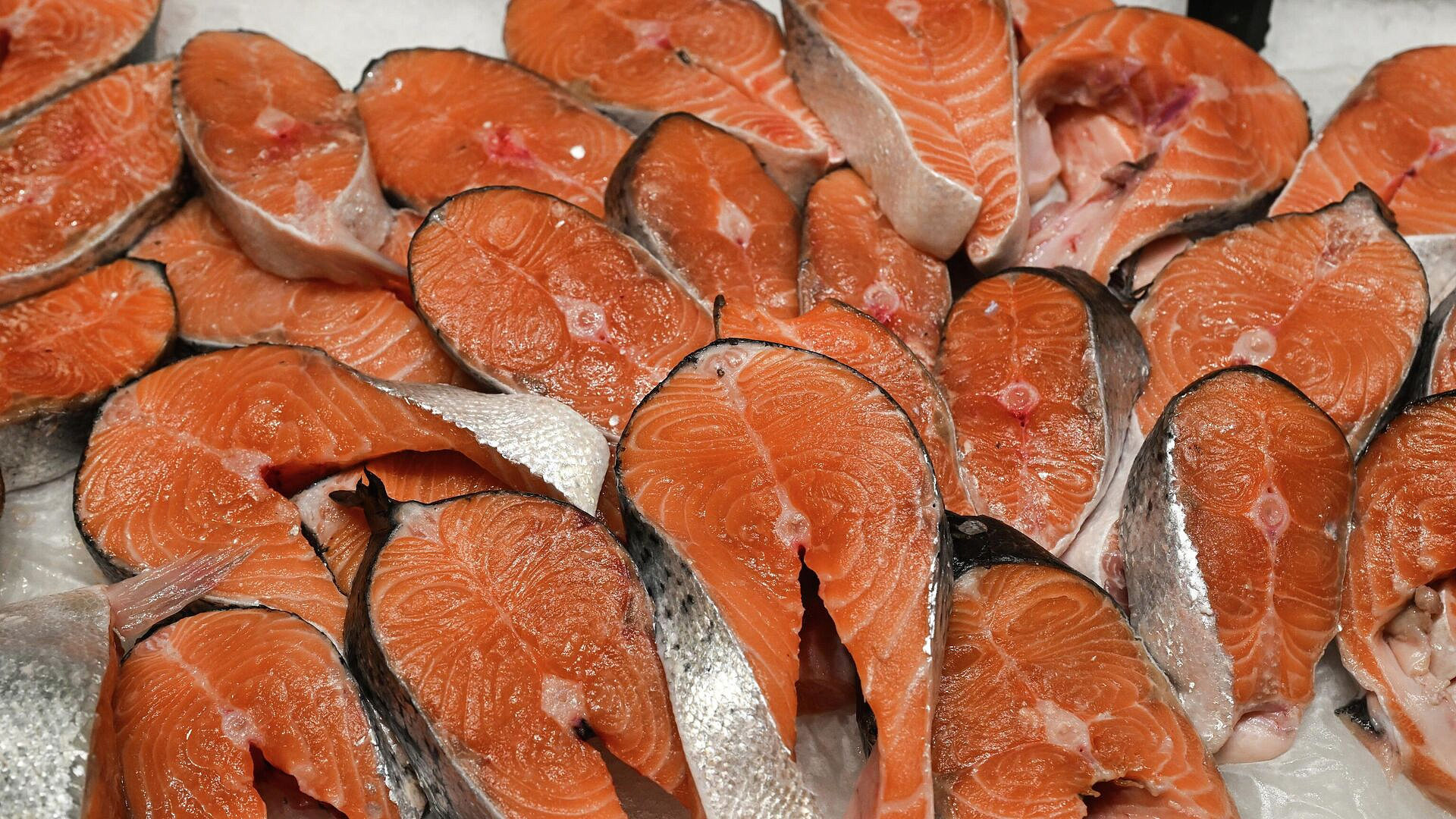 Рыбу марки "Сухогруз" сняли с продажи из-за найденной ртути