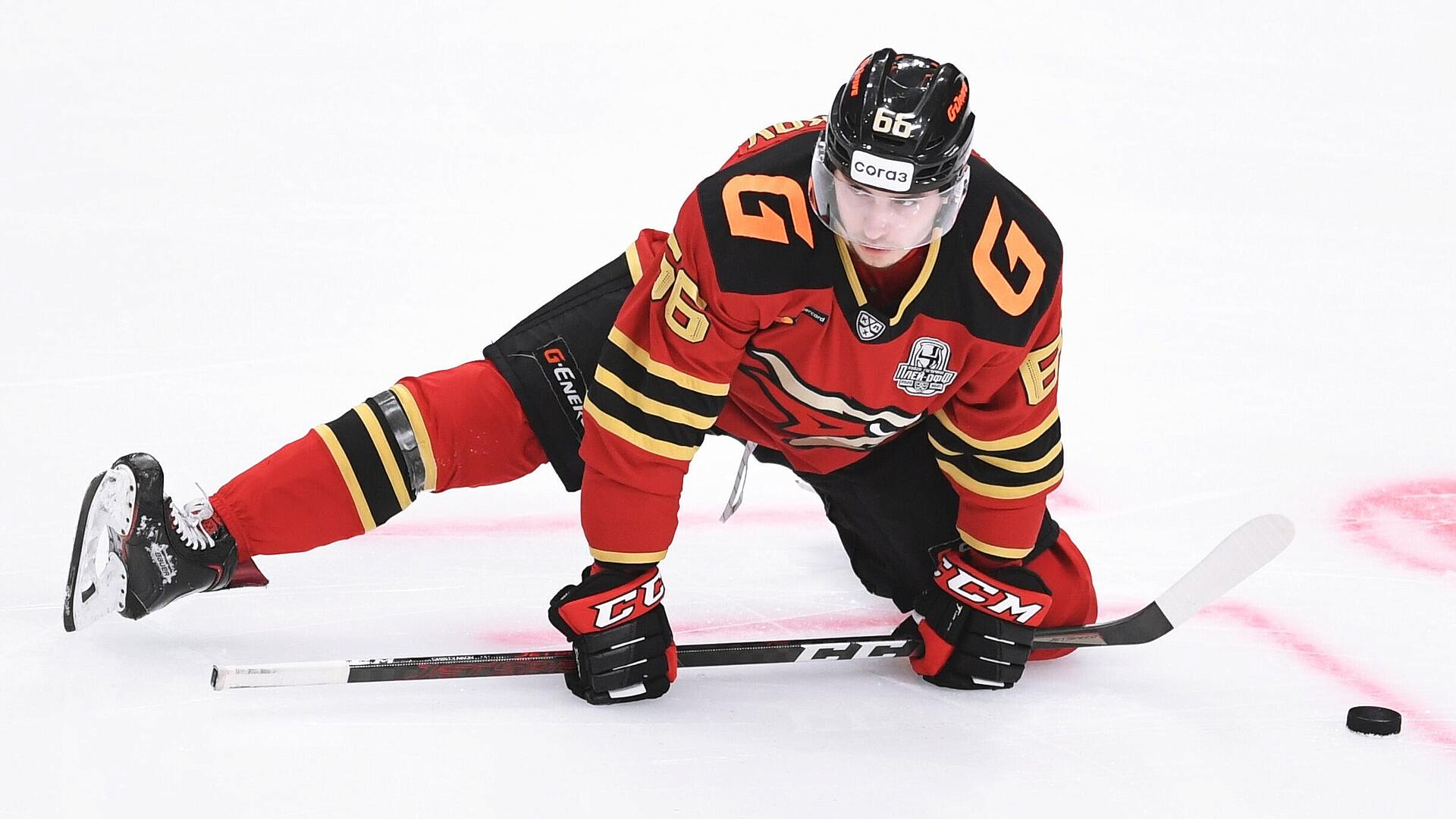 "Авангард" продлил контракт с Чистяковым на один сезон