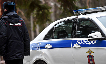 В Мурманской области школьный автобус  сдуло с дороги в сугроб 